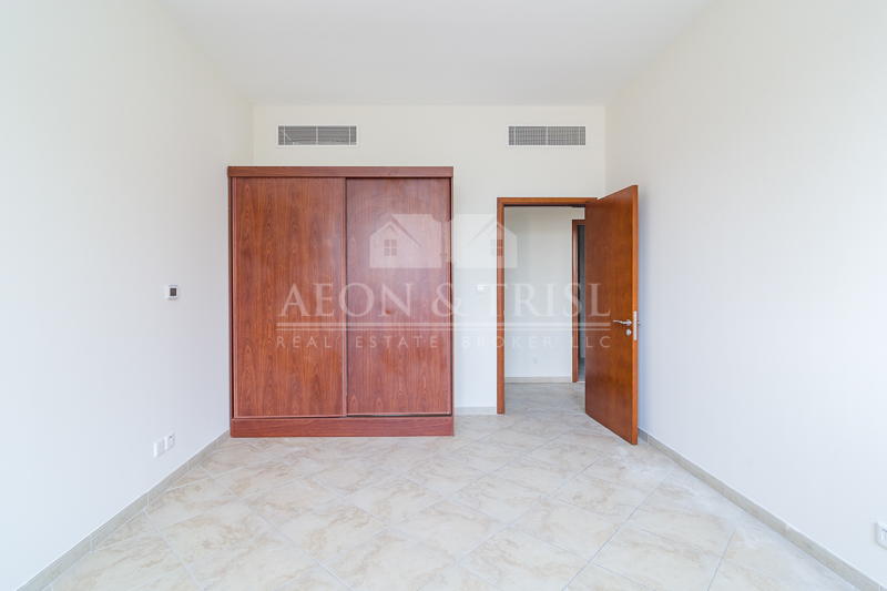Spacious 2 Bed Apt | Well Maintained | Rented-pic_2